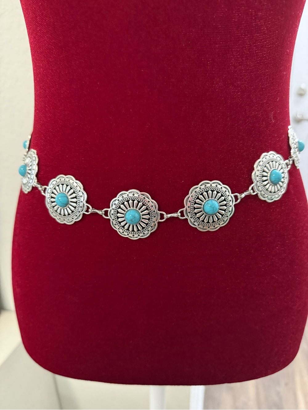Silver and turquoise couch metal belt one size adjustable